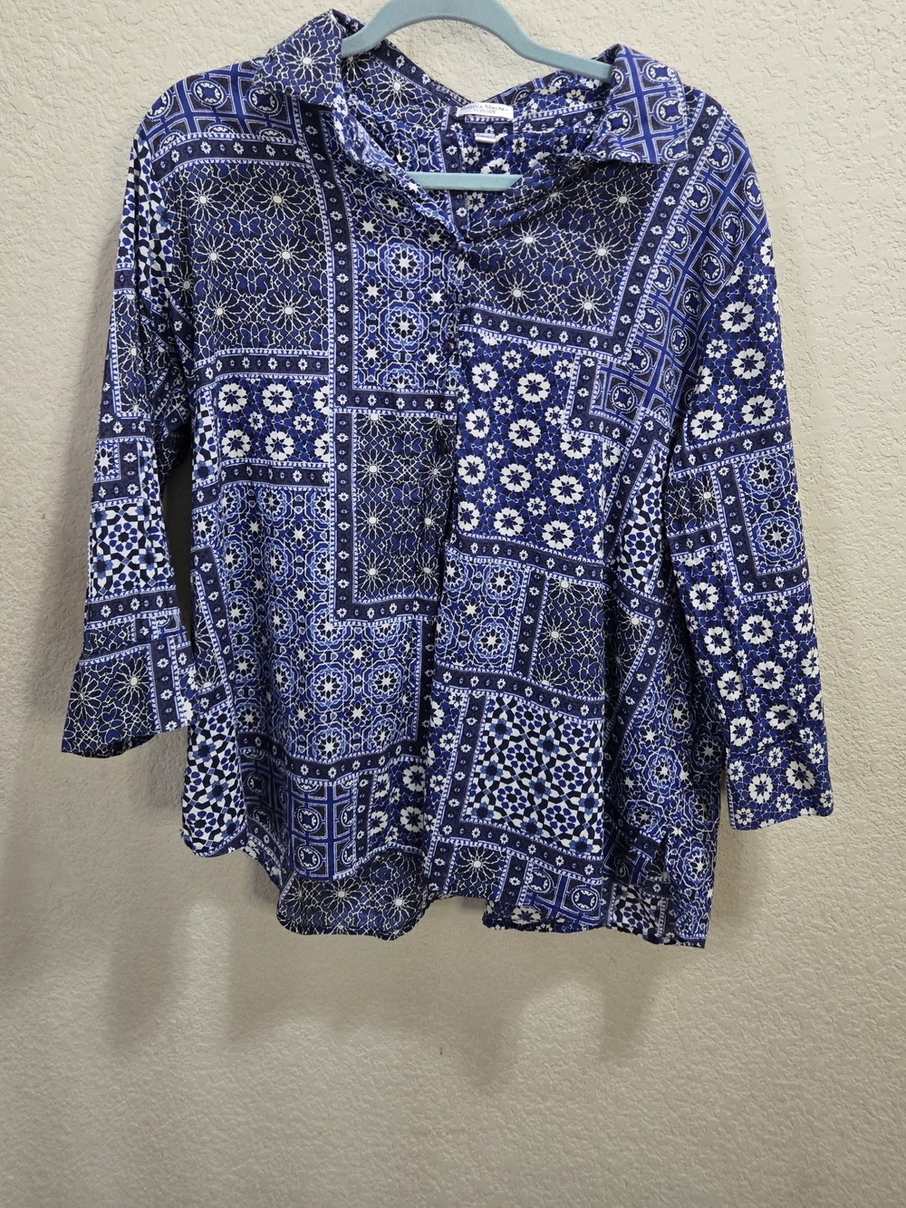 Rebecca Malone Blue Printed Button-Up Blouse